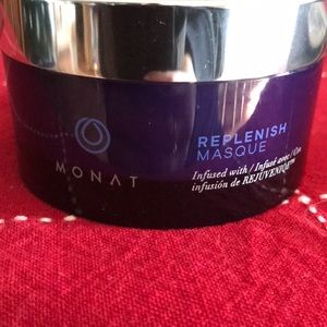 New Monat Replenish Masque 5.0 fl w/ bag